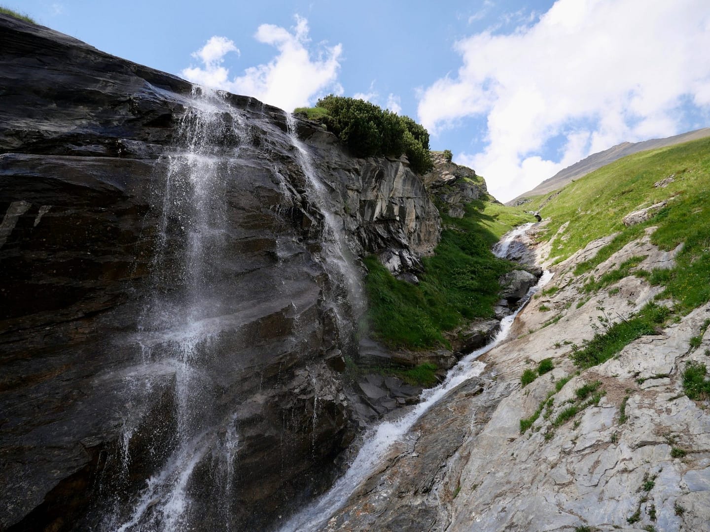 Grossglockner Hochalpenstrasse waterval