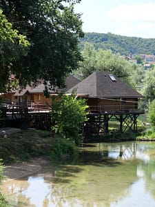 Bosanska Krupa en de vissershuisjes